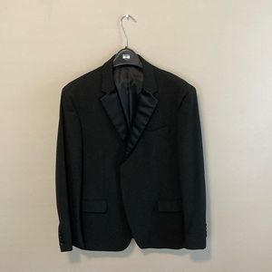Black tuxedo in good condition.